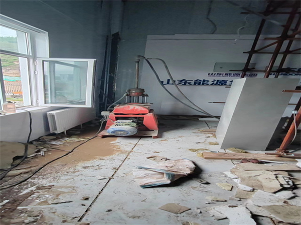 月湖地基基础下沉墙体裂缝加固注浆顶升施工